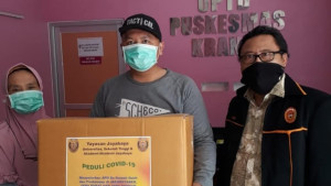 Penyaluran Bantuan APD dari Yayasan Universitas Jayabaya